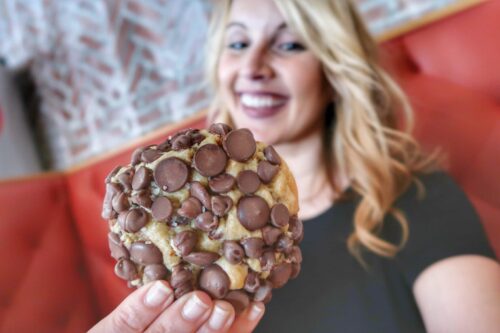 Polite pig at disney springs gideons bakehouse cookie